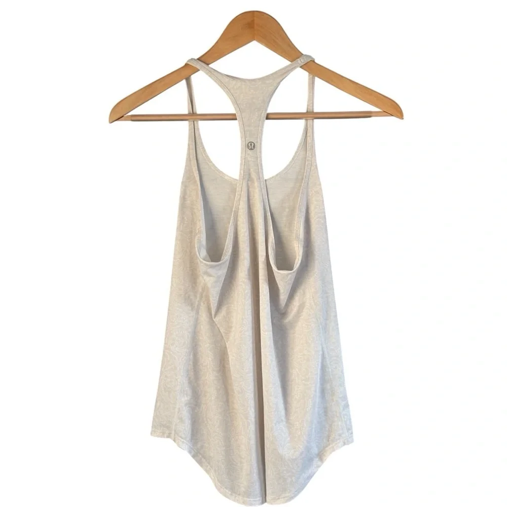 Lululemon Womens White Pattern Racerback Love Tank Top Size 4
